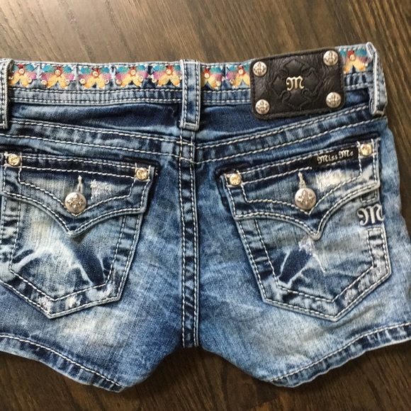 MISS ME Girls Shorts - Picture 2 of 6
